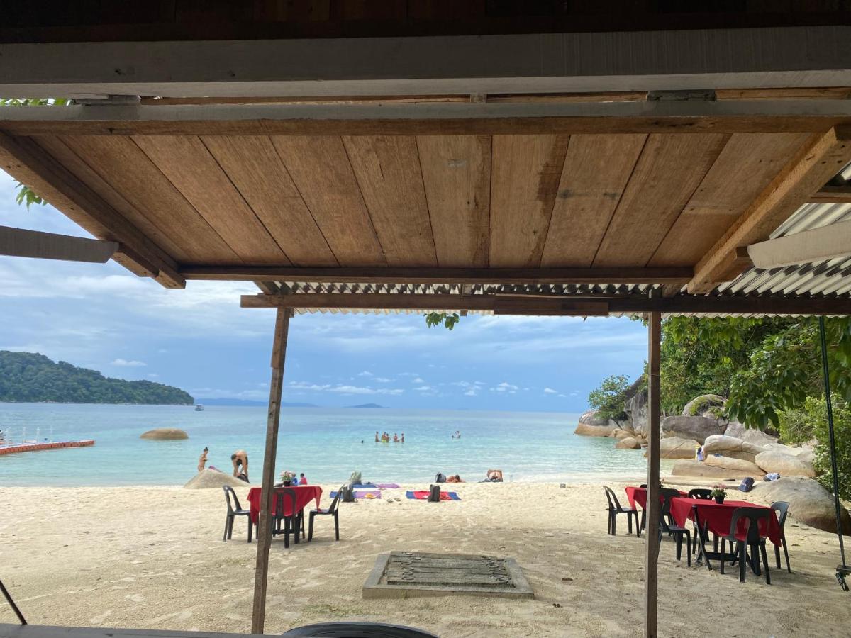 Empire Hotels & Resorts Kampong Pasir Hantu Exteriör bild