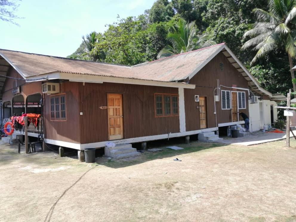 Empire Hotels & Resorts Kampong Pasir Hantu Exteriör bild